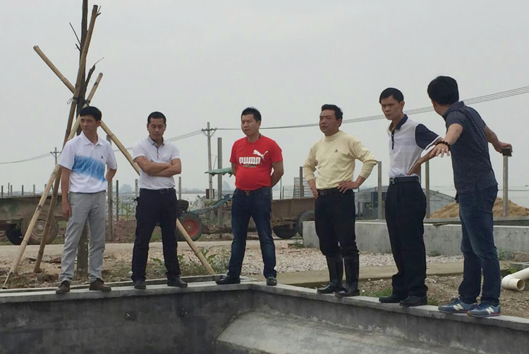 广西泰宁集团董事长一行在广东绿卡实业有限公司养殖地考察